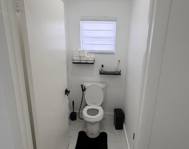 8520 Tourmaline Boulevard - Photo Thumbnail 11