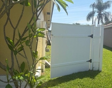 8520 Tourmaline Boulevard - Photo Thumbnail 33