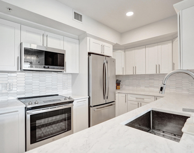 700 E Boynton Beach Boulevard - Photo Thumbnail 9