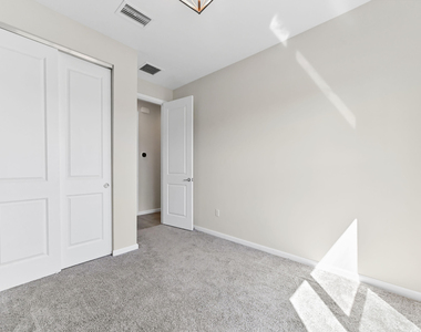11381 Sw Lyra Drive - Photo Thumbnail 11