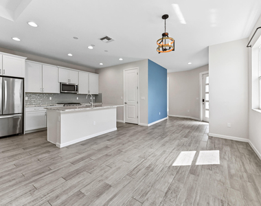11381 Sw Lyra Drive - Photo Thumbnail 2