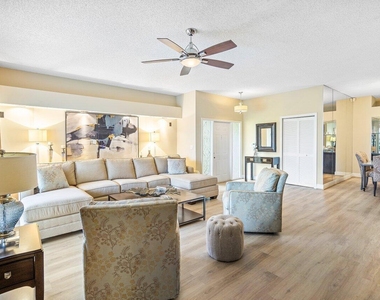 5070 Lake Catalina Drive - Photo Thumbnail 1
