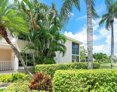 5070 Lake Catalina Drive - Photo Thumbnail 23