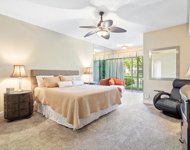 5070 Lake Catalina Drive - Photo Thumbnail 11