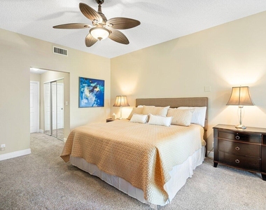 5070 Lake Catalina Drive - Photo Thumbnail 13