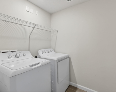 2410 Se Tarvest Way - Photo Thumbnail 27
