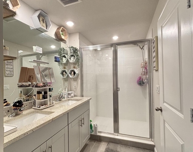 2410 Se Tarvest Way - Photo Thumbnail 17