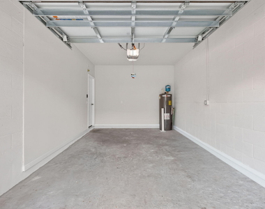 2410 Se Tarvest Way - Photo Thumbnail 34