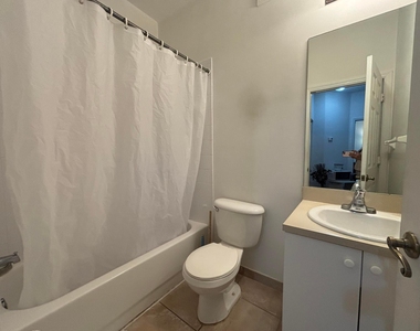 2941 Crestwood Terrace - Photo Thumbnail 10