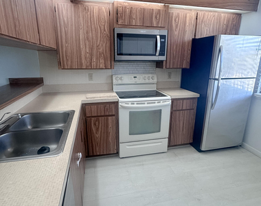 3511 Village Boulevard - Photo Thumbnail 1