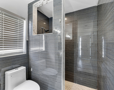 11461 Nw 39th Street - Photo Thumbnail 3