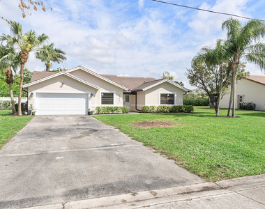 11461 Nw 39th Street - Photo Thumbnail 1