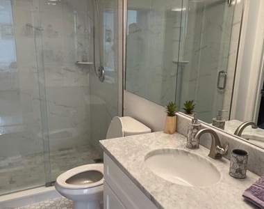 630 S Sapodilla Avenue - Photo Thumbnail 4