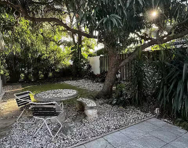 739 Se 12th Avenue - Photo Thumbnail 8