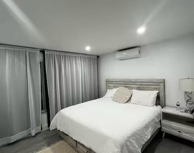 739 Se 12th Avenue - Photo Thumbnail 4