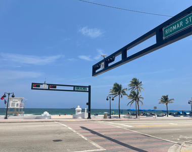 3000 Riomar Street - Photo Thumbnail 24