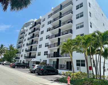 3000 Riomar Street - Photo Thumbnail 17