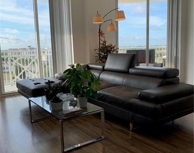 350 N Federal Highway - Photo Thumbnail 3