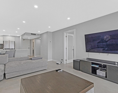 3900 Galt Ocean Drive - Photo Thumbnail 7