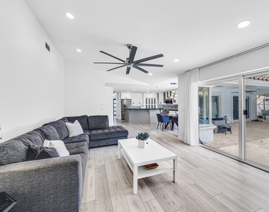 6183 Vista Linda Lane Lane - Photo Thumbnail 8