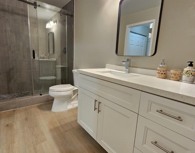 780 S Sapodilla Avenue - Photo Thumbnail 20