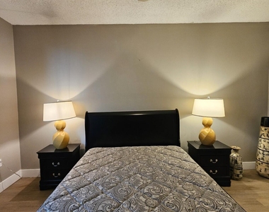 780 S Sapodilla Avenue - Photo Thumbnail 9