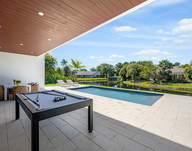1000 Sw 93rd Avenue - Photo Thumbnail 3