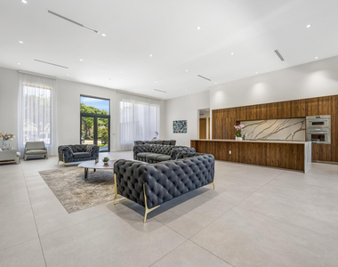1000 Sw 93rd Avenue - Photo Thumbnail 11
