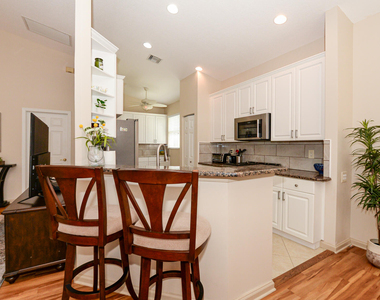 421 Nw Sunview Way - Photo Thumbnail 13