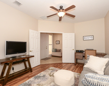 421 Nw Sunview Way - Photo Thumbnail 31