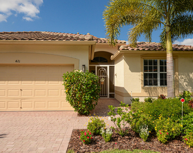 421 Nw Sunview Way - Photo Thumbnail 3