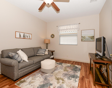 421 Nw Sunview Way - Photo Thumbnail 30