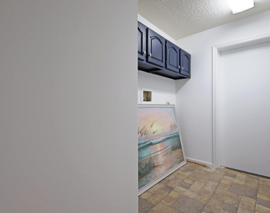 6944 Misty Lake Way - Photo Thumbnail 19