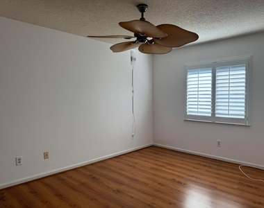 6944 Misty Lake Way - Photo Thumbnail 16