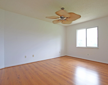 6944 Misty Lake Way - Photo Thumbnail 15