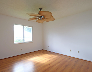 6944 Misty Lake Way - Photo Thumbnail 17