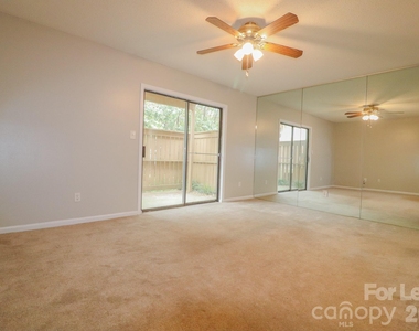 1645 Cedarview Court - Photo Thumbnail 2