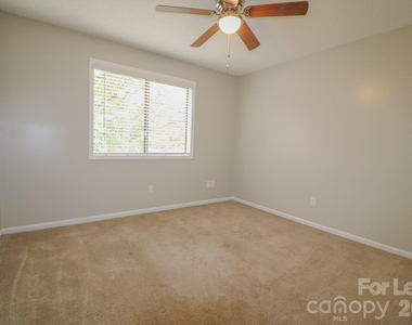 1645 Cedarview Court - Photo Thumbnail 8