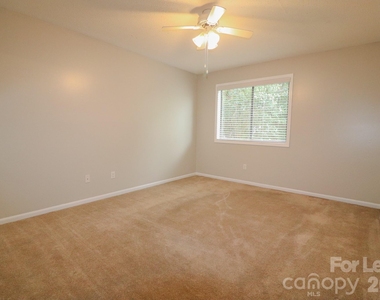 1645 Cedarview Court - Photo Thumbnail 13