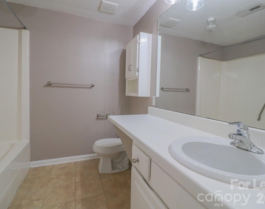 1645 Cedarview Court - Photo Thumbnail 11