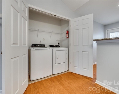 2052 Shady Pond Drive - Photo Thumbnail 22