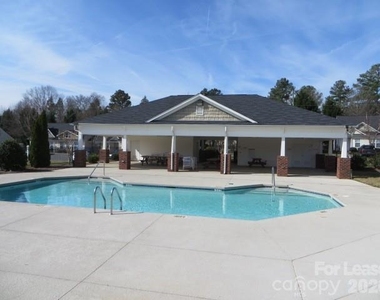 2052 Shady Pond Drive - Photo Thumbnail 28
