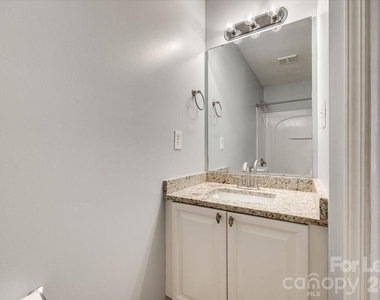 2052 Shady Pond Drive - Photo Thumbnail 20