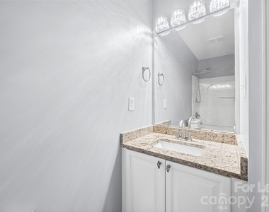 2052 Shady Pond Drive - Photo Thumbnail 10