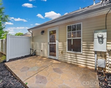 2052 Shady Pond Drive - Photo Thumbnail 19