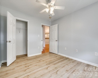 2052 Shady Pond Drive - Photo Thumbnail 19