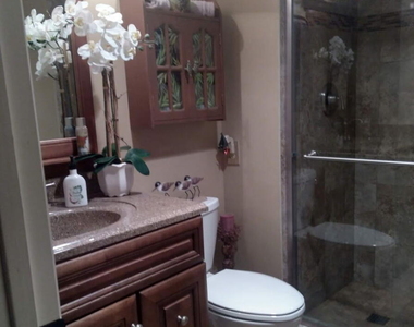 5701 Fairway Park Drive - Photo Thumbnail 10