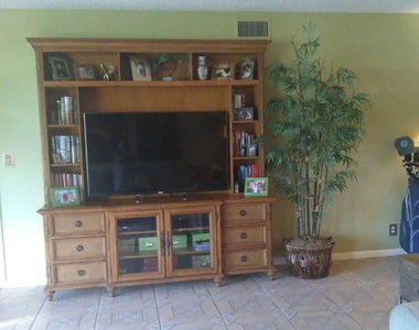 5701 Fairway Park Drive - Photo Thumbnail 5
