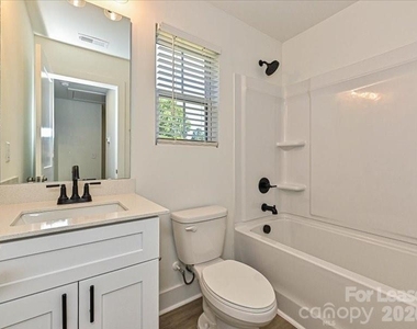 580 Pleasant Avenue - Photo Thumbnail 18