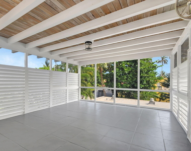 218 Worth Avenue - Photo Thumbnail 6